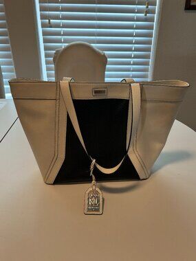 Lauren Ralph Lauren Warren Classic Tote Bag in Vanilla / Black leather